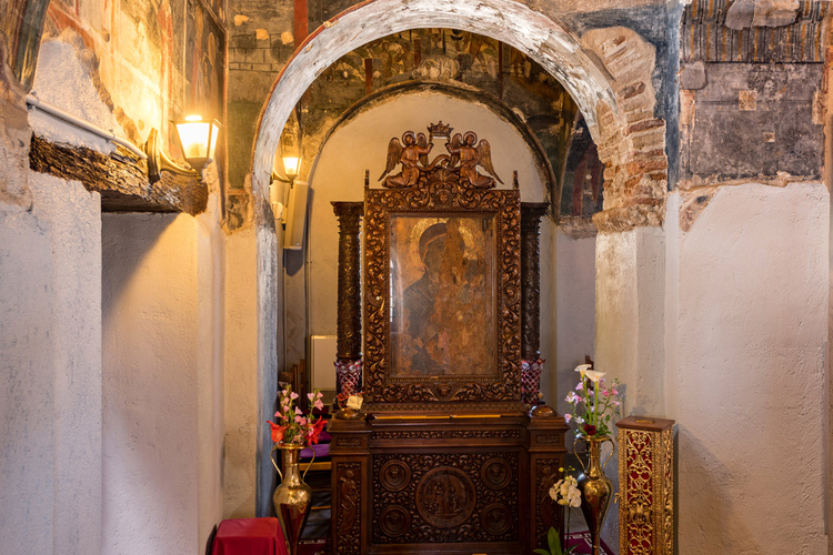 Church of Panagia Katholiki 11