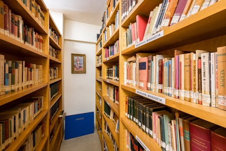 Pyrgos Central Public Library 5