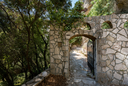 Panagia tou Varkou Cave 10